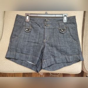 Women's Mid rise waist Sailer shorts, Dark wash